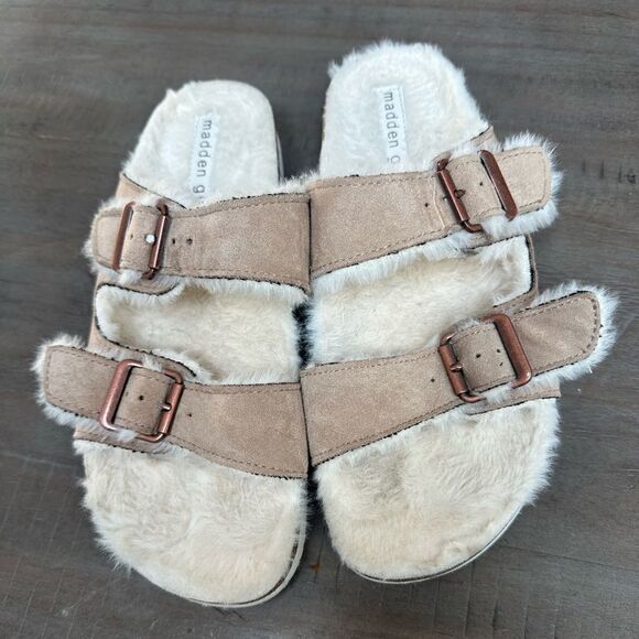 Madden Girl Butterfly Faux Fur, Slide  Sandals. - Picture 1 of 6